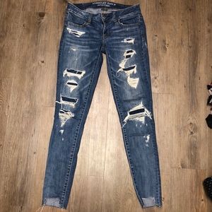 ✨PRICE DROP✨ American Eagle Low rise, ripped jeans